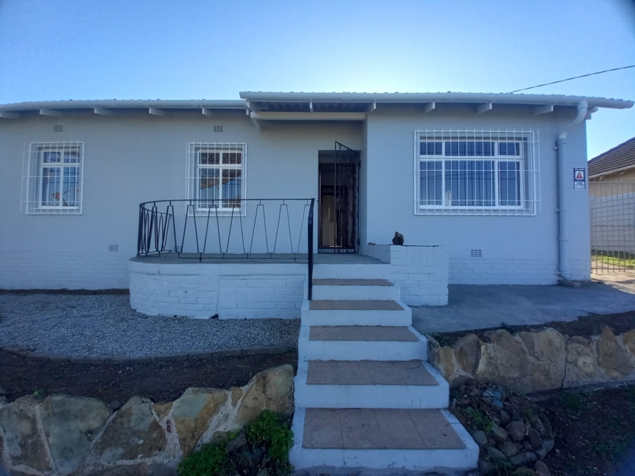 3 Bedroom Property for Sale in Cambridge West Eastern Cape